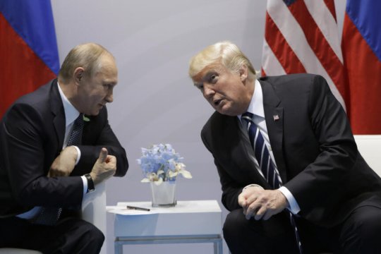 Donald Trump i-a transmis nemulțumirea lui Vladimir Putin după atacul din Ucraina. O fabrică americană de electronice a fost lovită de o rachetă rusă