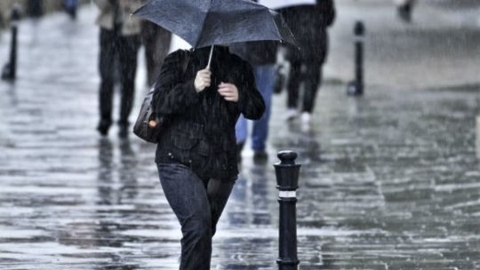 ANM a făcut anunțul! Vremea se va schimba radical în România. Sunt așteptate ploi torențiale, vijelii și descărcări electrice