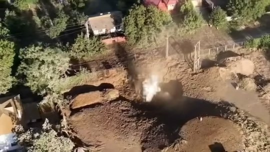 Explozie de gaze la Amara după forajul unei fântâni. Peste 270 de persoane au fost evacuate