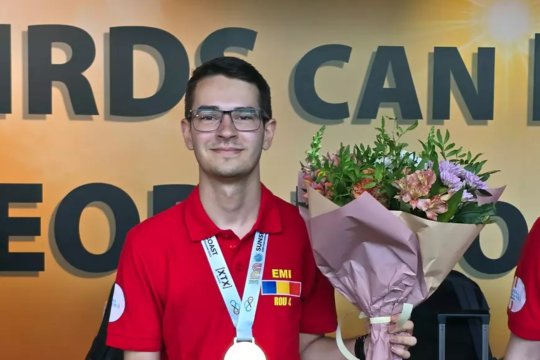 Povestea lui Emanuel Mazăre, românul medaliat cu aur la Olimpiada de Matematică: ”E pasiunea mea”