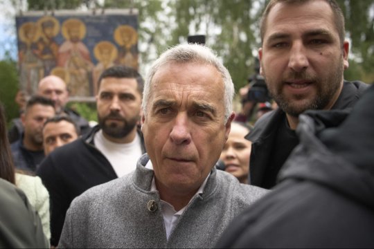 Călin Georgescu continuă seria declarațiilor halucinante: „Zidul Parisului a căzut. Va urma zidul Berlinului, Bruxellesului și, ulterior, al Bucureștiului”