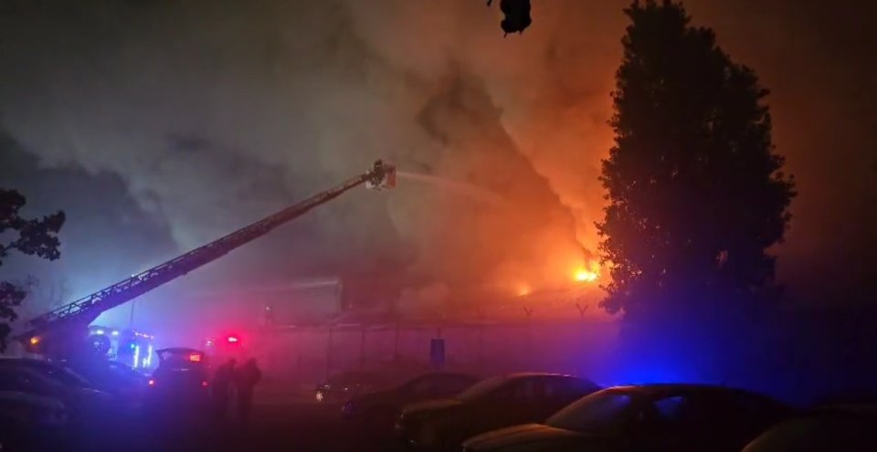 Incendiu de proporții în Sectorul 2