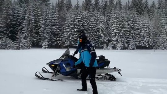Fenomen spectaculos pe munte, la minus 17 grade. Video viral din ”«biroul» jandarmilor montani”