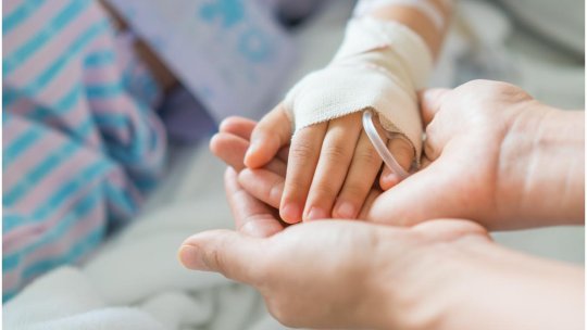 Un final care ridică multe întrebări. Copilul în moarte cerebrală a murit la București