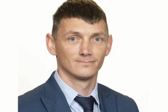 Senatorul ales pe listele POT, care și-a falsificat CV-ul, a fost condamnat la închisoare. Cum a ajuns parlamentarul recidivist la infracțiuni rutiere