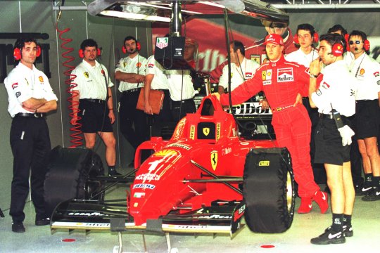 Personalitatea zilei 3 ianuarie 2026 | Michael Schumacher, omul care a readus Ferrari în vârful Formulei 1. Povestea completă a unei legende