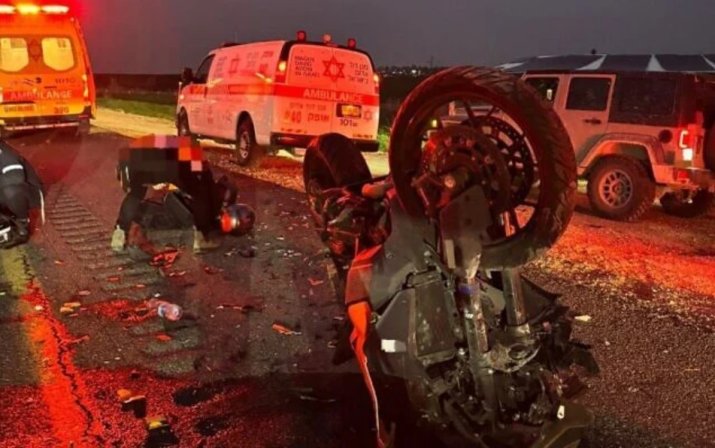 Ambulanțe prezente la fața accidentului