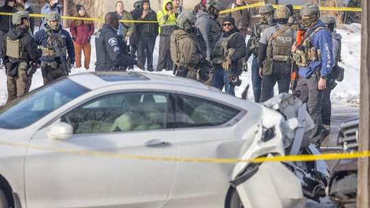 Haos în Minneapolis după ce un agent ICE a împușcat mortal o femeie. Protestele au degenerat în confruntări cu autoritățile