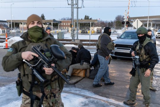 Tensiunea crește în Minneapolis. După moartea lui Renee, școlile intră în vizorul agenților de imigrare