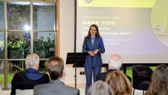 Limba română ar putea fi studiată oficial în școlile britanice. Ce planuri anunță Ministerul de Externe