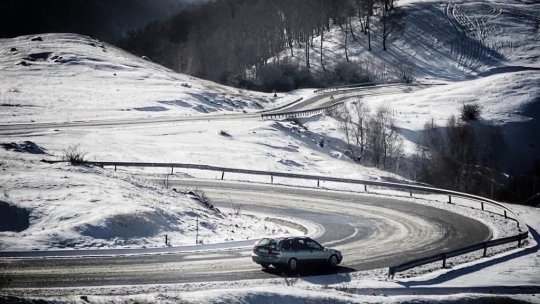 Transporturile revin la normal după viscol. CNAIR și aeroporturile Capitalei anunță trafic fără probleme