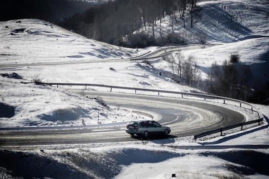 Transporturile revin la normal după viscol. CNAIR și aeroporturile Capitalei anunță trafic fără probleme