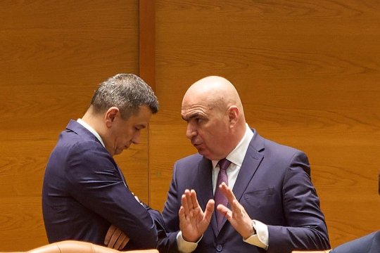 PNL îi cere lui Grindeanu să decidă dacă PSD rămâne sau iese de la guvernare. ”Nu vom ceda niciunui șantaj politic”