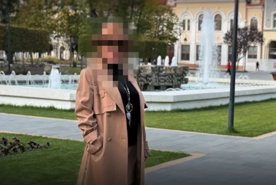 Românca păcălită de către falsul prinț nigerian