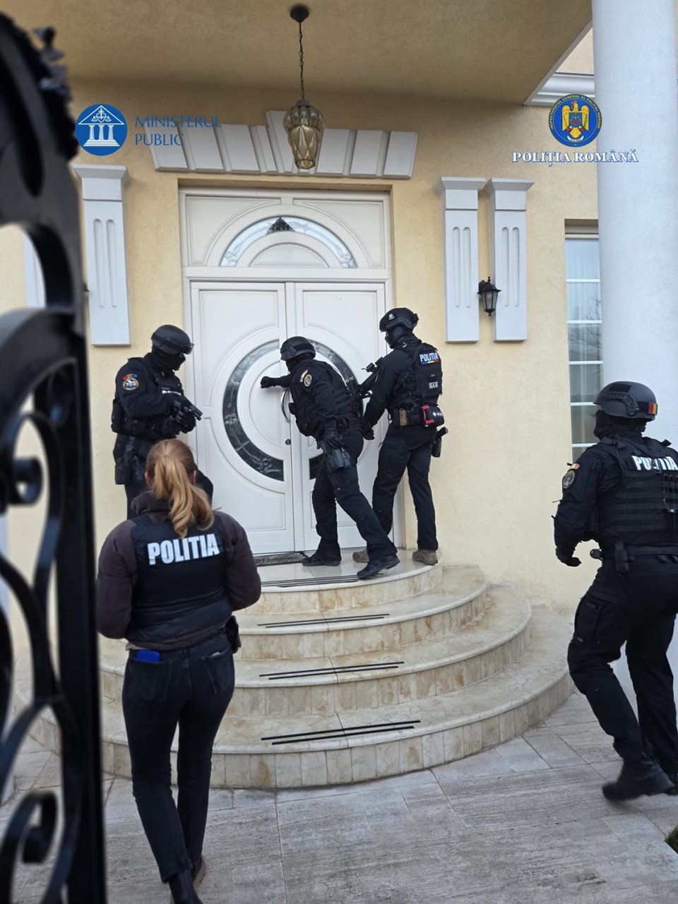 Percheziții la fosta iubită a lui Adrian Kreiner