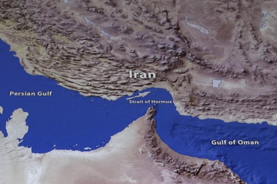 Un nou atac asupra unei nave în Strâmtoarea Ormuz. Autoritățile maritime anunță evacuarea echipajului