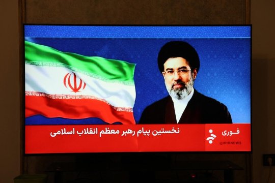 Prima declarație atribuită lui Mojtaba Khamenei după alegerea sa drept lider suprem: Iranul promite răzbunare și atacuri asupra bazelor americane
