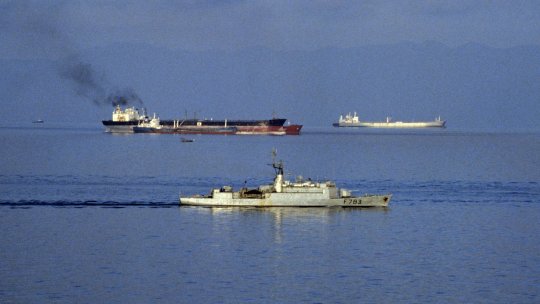 SUA ridică pentru 30 de zile sancțiunile pentru achiziționarea de petrol rusesc transportat pe mare