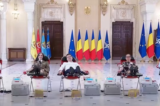 Nicușor Dan a donat sânge la Palatul Cotroceni. ”Sunt semeni care trec prin experiențe și traume cumplite”