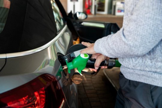Controale ANAF pe piața carburanților. Sunt căutați importatorii și comercianții care cresc artificial prețurile, prin practici speculative