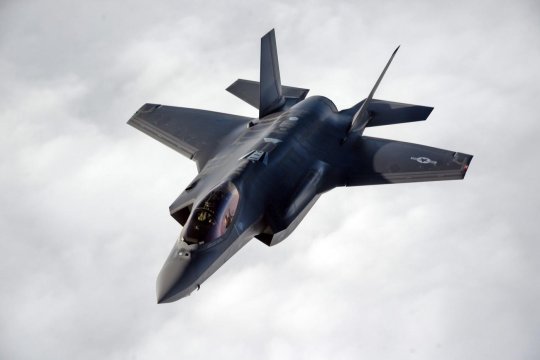 Avion de vânătoare F-35 american, aterizare de urgență după o posibilă lovitură iraniană