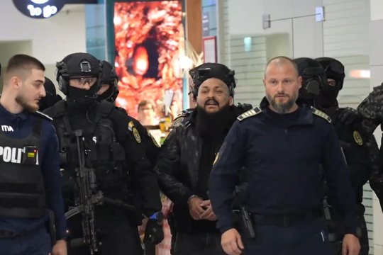 UPDATE | Dani Mocanu și fratele său, condamnați pentru tentativă de omor, au fost aduși din Italia. ”Nu am evadat, m-am predat”