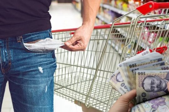 Alimentele s-ar putea scumpi cu până la 10%. De ce vor fi prețuri mai mari la pâine, lactate și mezeluri