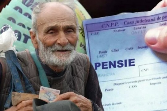 Cât ajunge pensia după o viață de muncă pe salariul minim. Statul intervine pentru a completa venitul