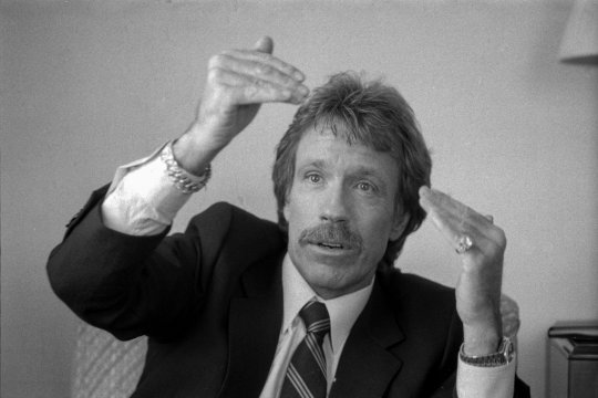 Ce avere a lăsat Chuck Norris în urmă. Cine sunt cei care vor moșteni milioane de dolari