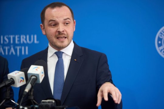 Statul introduce un sistem de control al stocurilor de medicamente. Alexandru Rogobete avertizează asupra riscurilor unei reacții întârziate