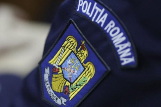 Polițist din Timiș, găsit împușcat pe un câmp din Arad. Primele indicii duc spre o sinucidere