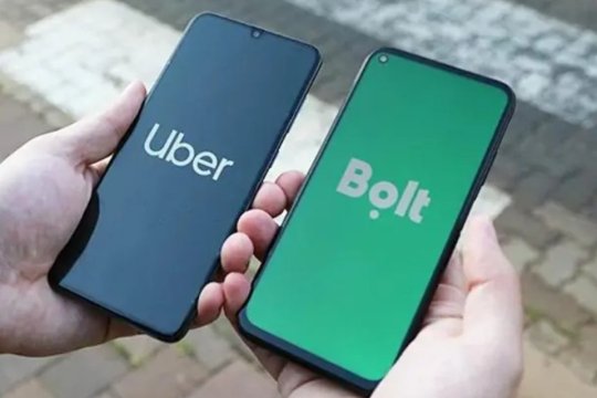 Uber și Bolt atrag tot mai mulți șoferi. Cât le rămâne în buzunar angajaților după cheltuieli