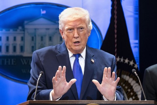 Donald Trump susține că SUA au muniție „practic nelimitată”. Atac dur la adresa lui Joe Biden