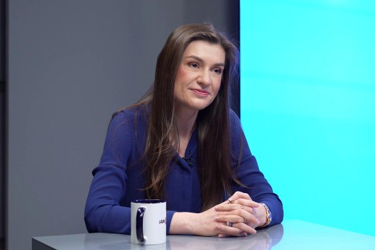 De ce rămânem în relații toxice chiar și când știm adevărul. Psihoterapeutul Andreea Oprea explică mecanismele din spate