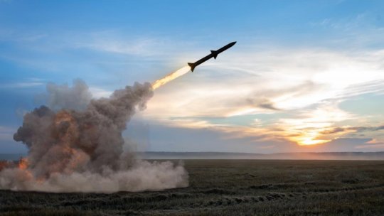 BREAKING | Rachetă lansată din Iran, interceptată de NATO. Proiectilul se îndrepta spre spațiul aerian al Turciei