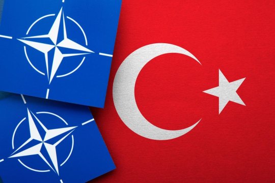 Reacția NATO după ce apărarea antirachetă a Alianței a neutralizat o rachetă iraniană spre Turcia