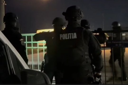 Percheziții în cazuri de eutanasiere ilegală a câinilor fără stăpân în adăposturi private care aveau contracte cu primării