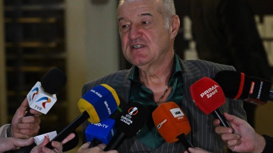 Gigi Becali, tras pe dreapta de polițiști în prima zi de Paște. Cum a gafat-o latifundiarul din Pipera după meciul cu Oțelul