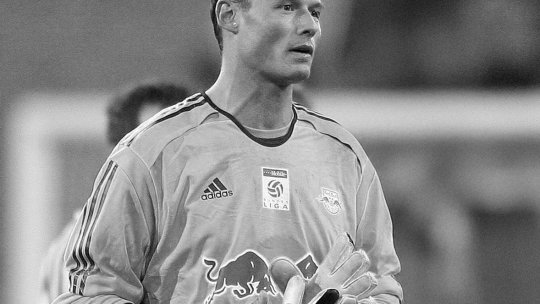 Un fost fotbalist la Arsenal, Juventus și Liverpool a murit la 48 de ani, după ce mașina sa a fost lovită de tren