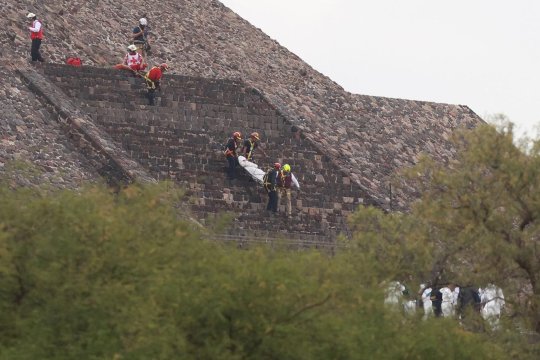 Atac armat la piramidele din Teotihuacan: o turistă canadiană ucisă, 13 răniți. Atacatorul s-a sinucis după ce a deschis focul