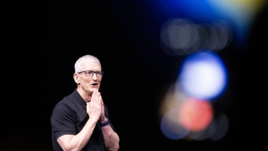 Tim Cook pleacă de la conducerea Apple: John Ternus preia funcția de CEO din septembrie
