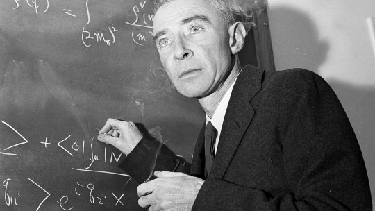 Personalitatea zilei 22 aprilie | Robert Oppenheimer, ”părintele bombei atomice”: mintea care a schimbat lumea