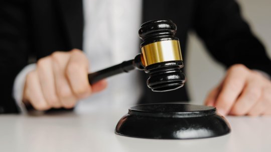 Fostul primar din Ghimbav, condamnat la 10 ani de închisoare după opt ani de judecată în dosarul achizițiilor supraevaluate