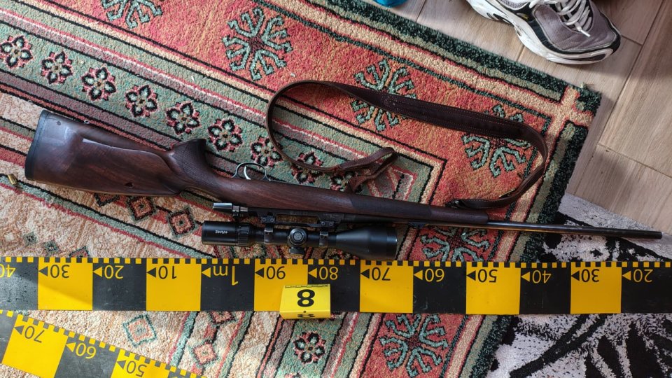 Armă găsită la bărbatul împușcat mortal în Neamț