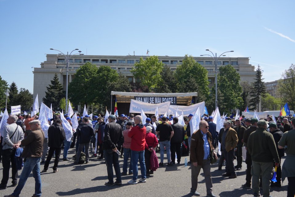 Protestul Confederației Sindicale Meridian în Piața Victoriei