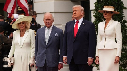 Trump și Prima Doamnă îi întâmpină pe Regele Charles și Regina Camilla la Casa Albă