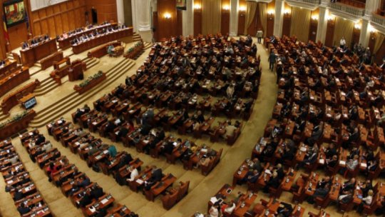 Moțiunea de cenzură împotriva Guvernului Bolojan este prezentată în plenul reunit al Parlamentului
