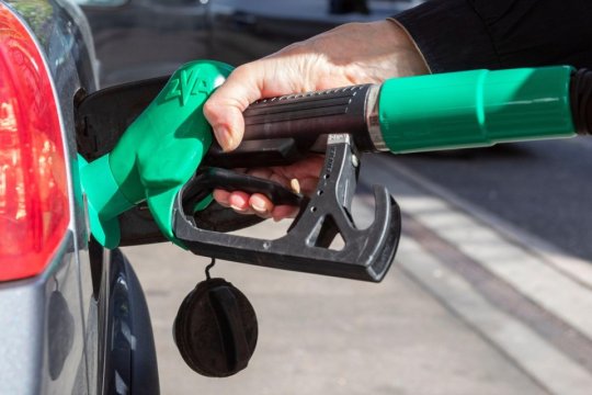 Avertismentul unui expert în energie: motorina s-ar putea scumpi în următoarele zile, iar unele stații pot rămâne temporar fără stocuri de carburanți