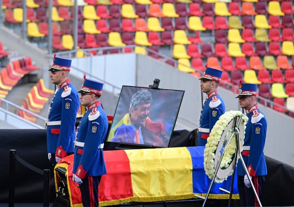 Ultim omagiu pentru Mircea Lucescu pe Arena Națională