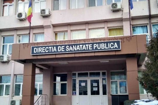 Restaurant din Dâmbovița, închis după ce zeci de persoane au ajuns la spital. Inspectorii au descoperit grave probleme de igienă